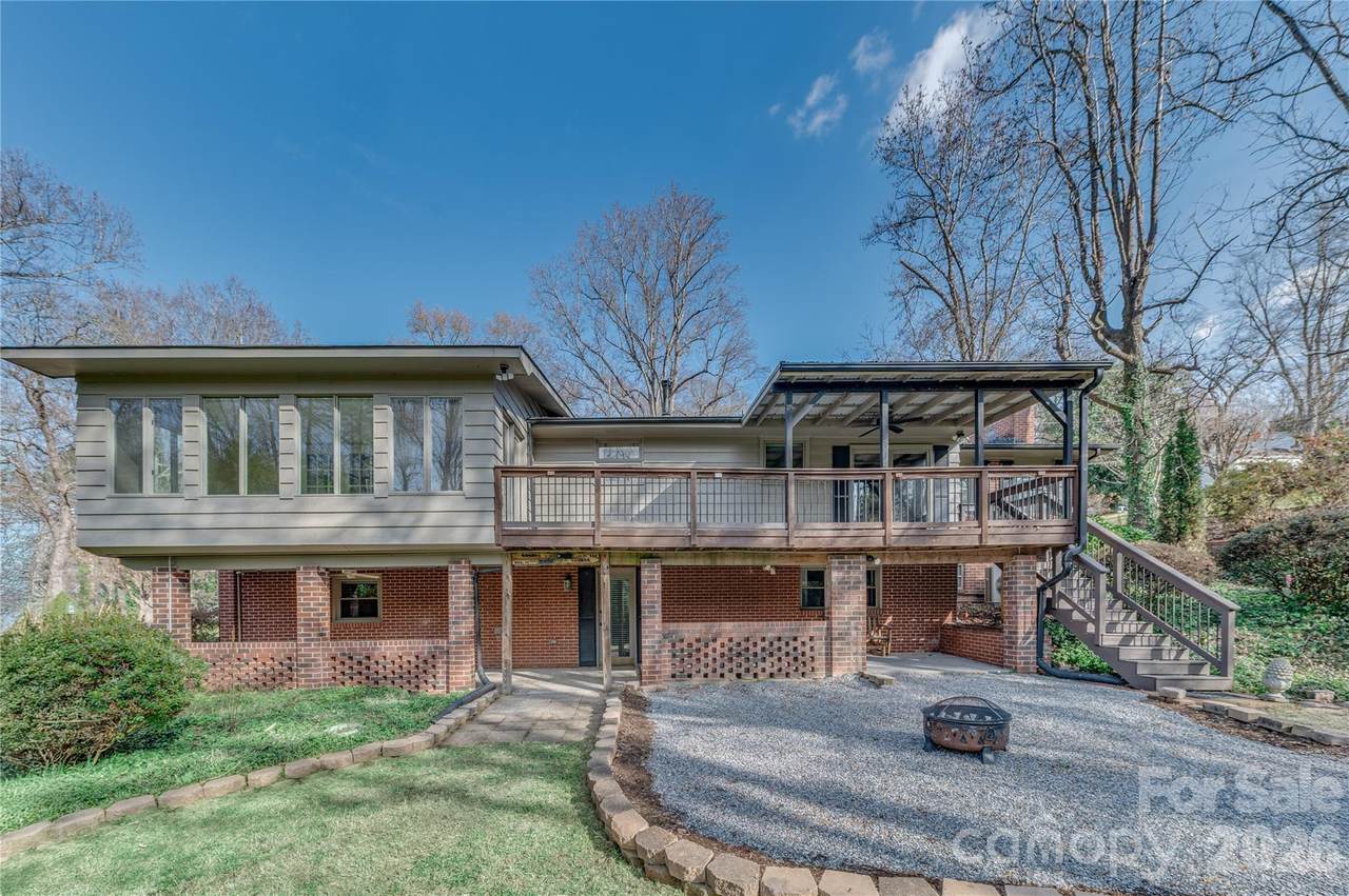 111 Kinwood Street - Photo 1