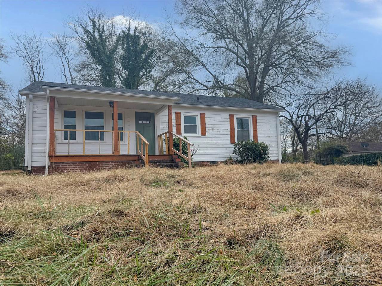 322 Buffalo Street - Photo 1