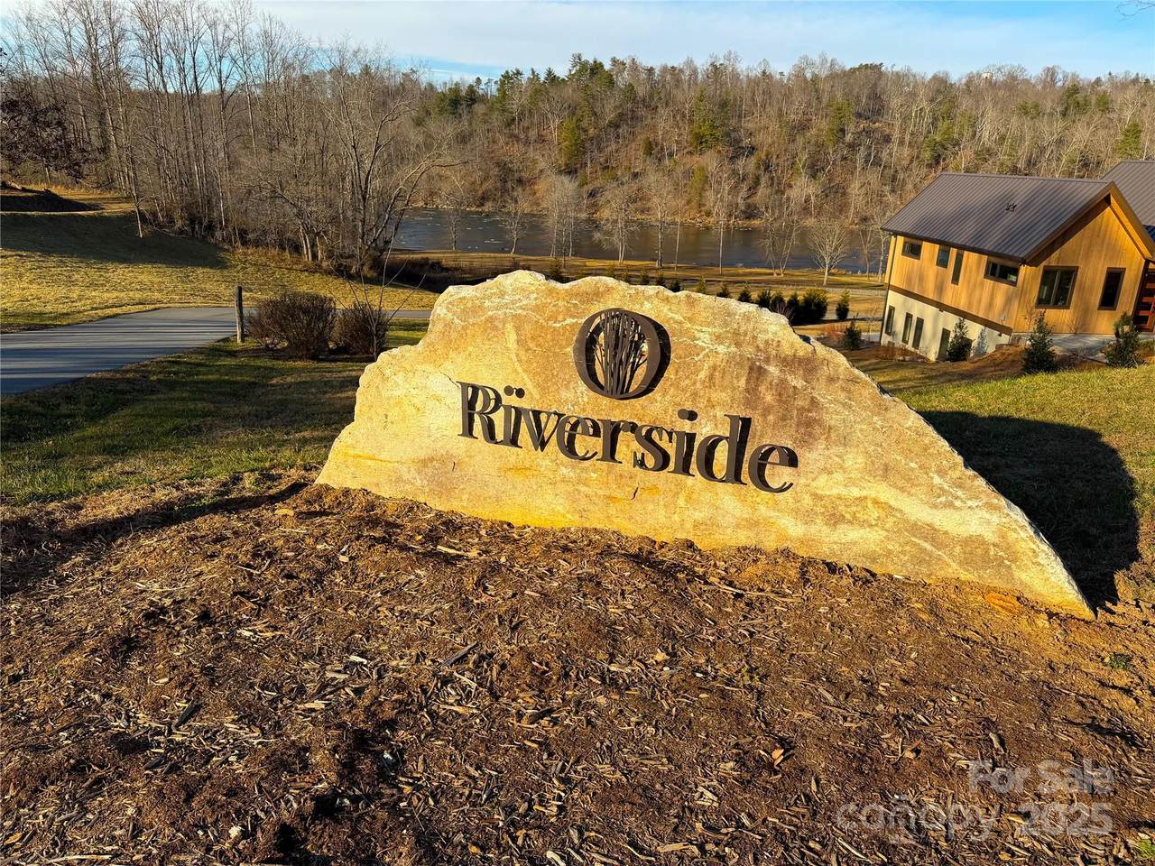 2 River Run - Photo 1