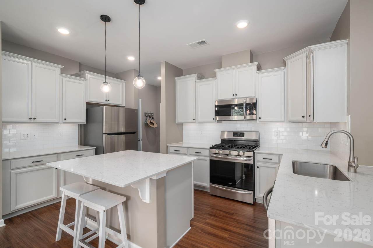 2643 Swamp Chestnut Oak Drive - Photo 1