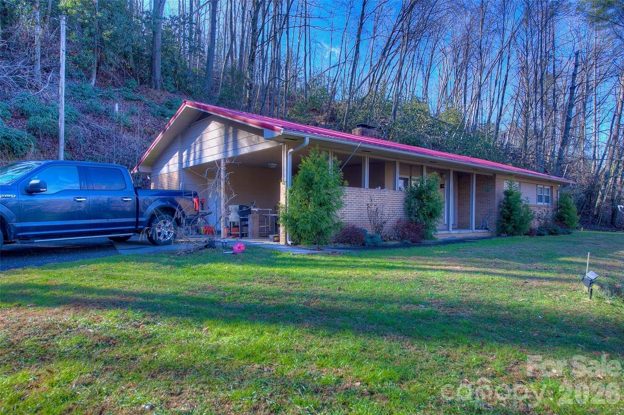 583 Deer Park Lake Road - Photo 1