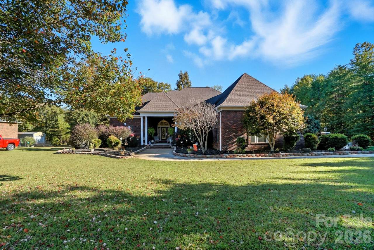 8629 Haydens Way - Photo 1