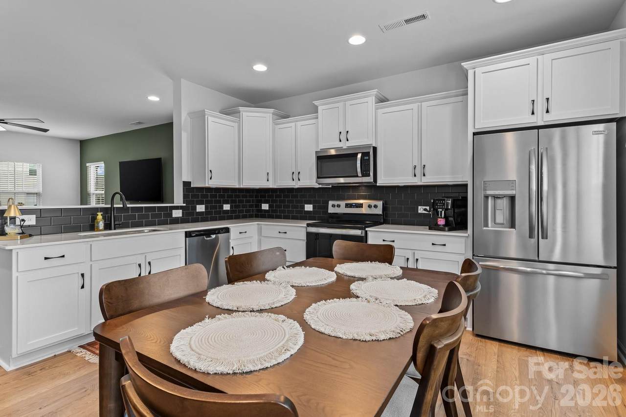 120 Slalom Street - Photo 1