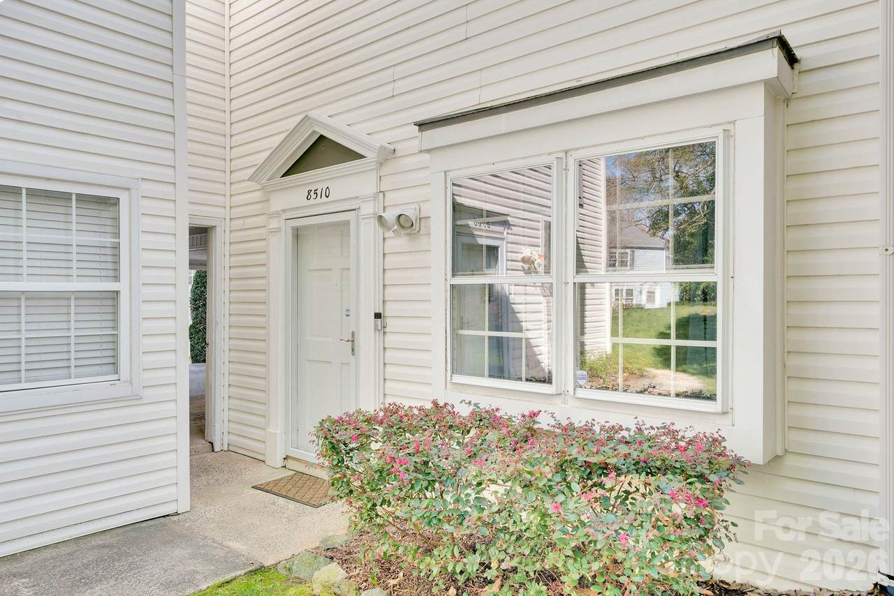 8510 Castle Pine Court - Photo 1