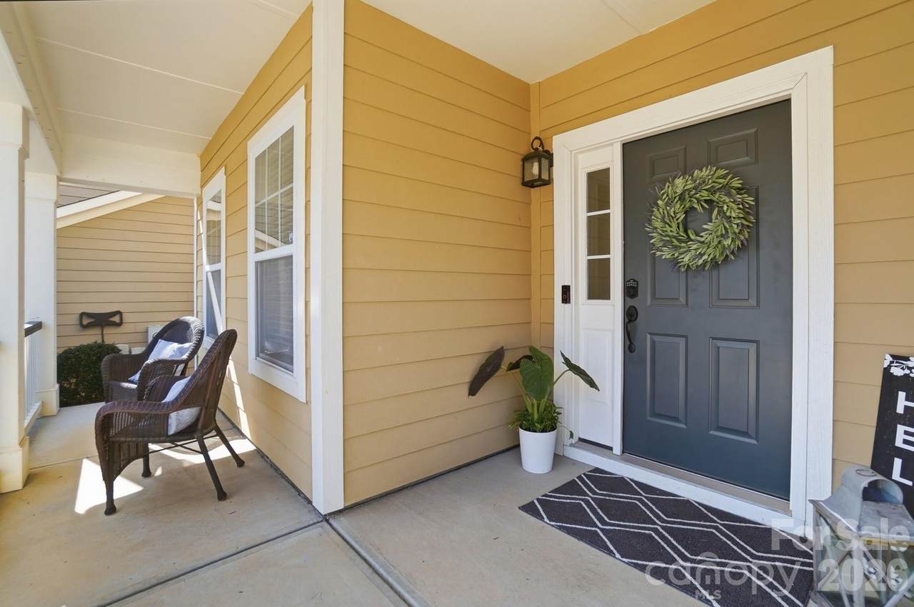 3018 Amaranth Drive - Photo 1