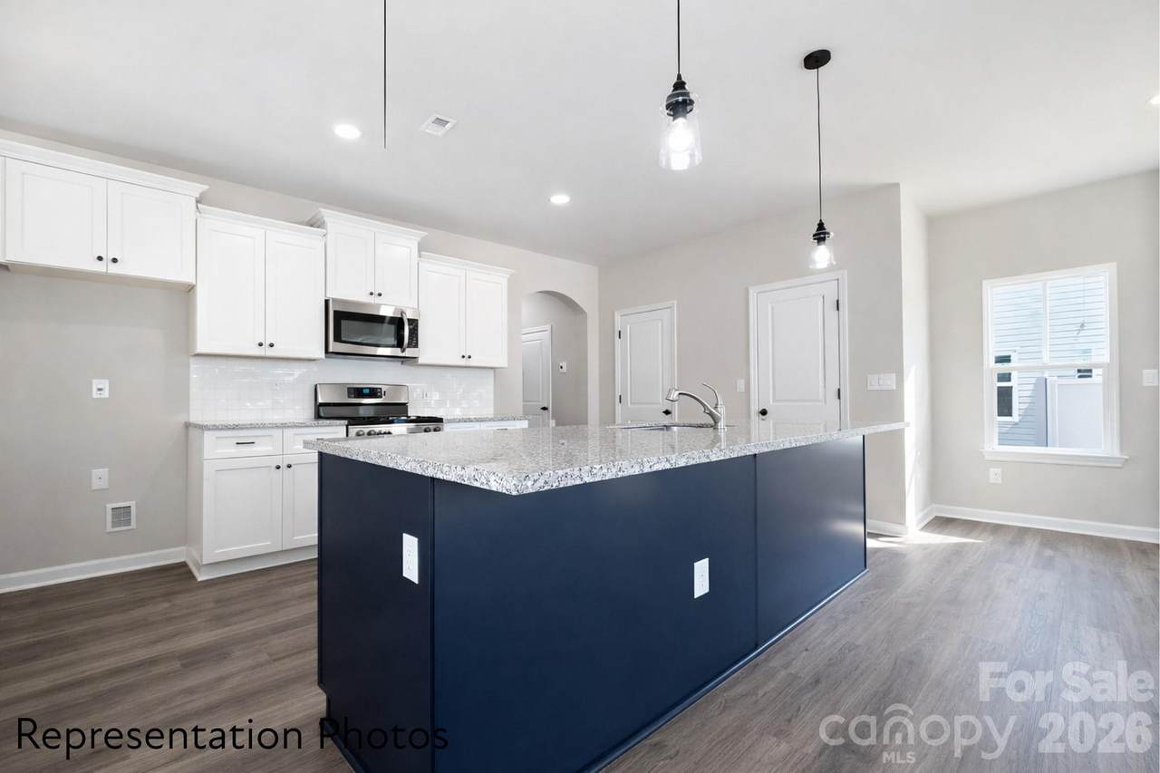 5901 Wallace Avenue - Photo 1