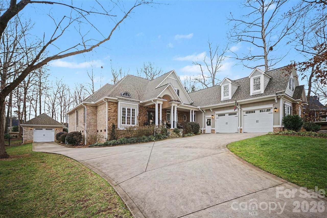 6722 Fox Ridge Circle - Photo 1