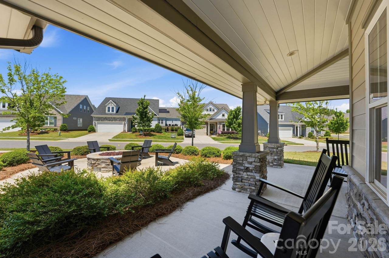 213 Warbler Drive - Photo 1