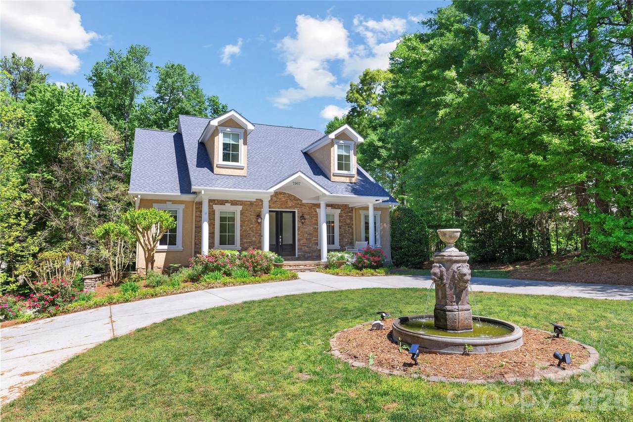7967 Glen Abbey Circle - Photo 1
