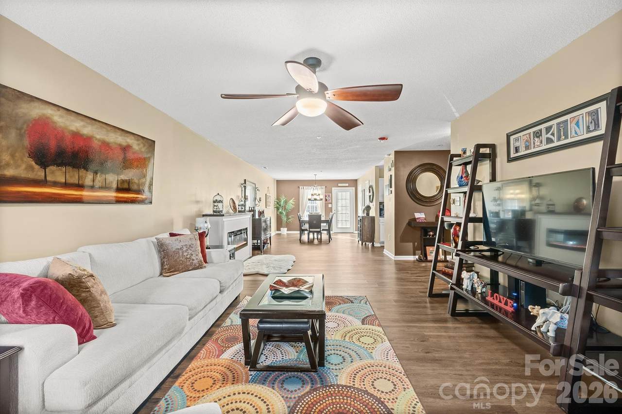 106 Locomotive Drive - Photo 1