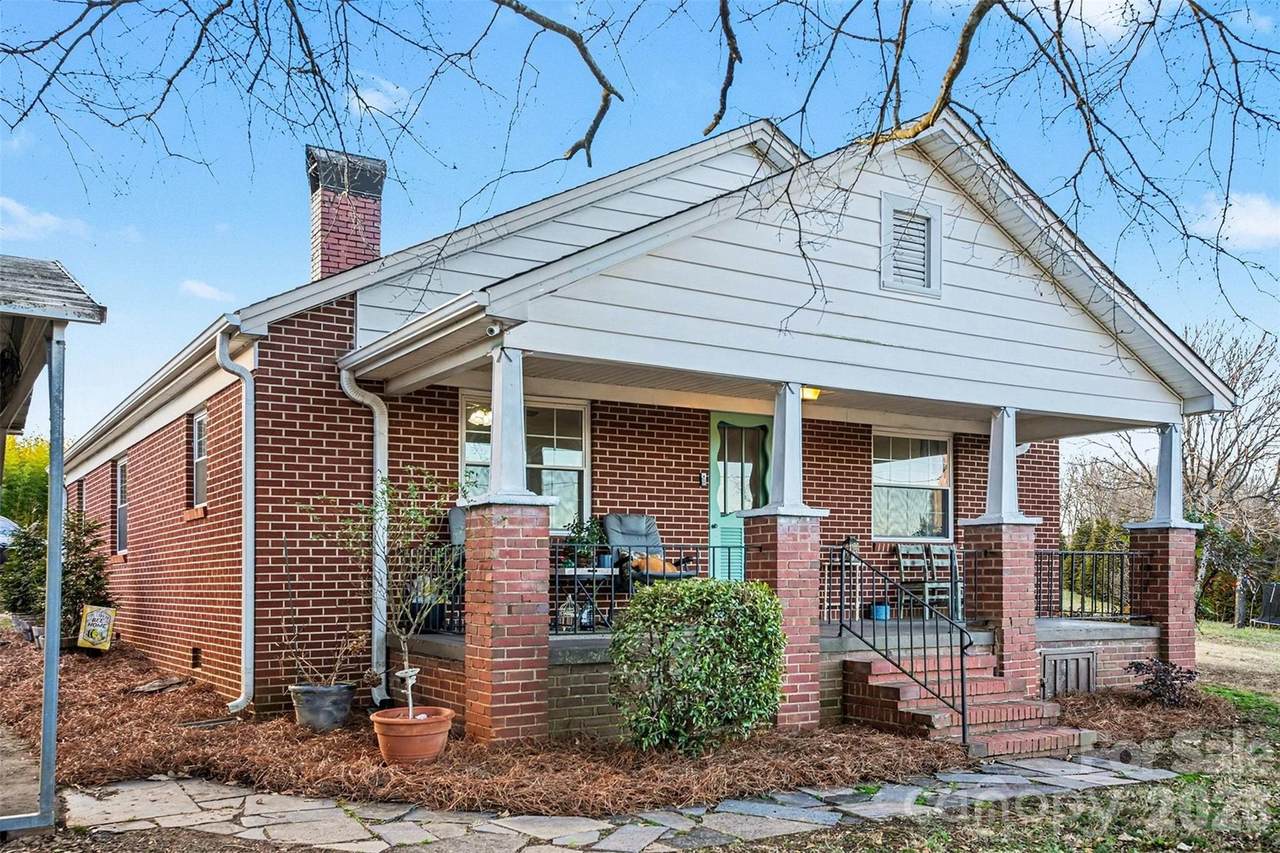 803 White Jenkins Road - Photo 1