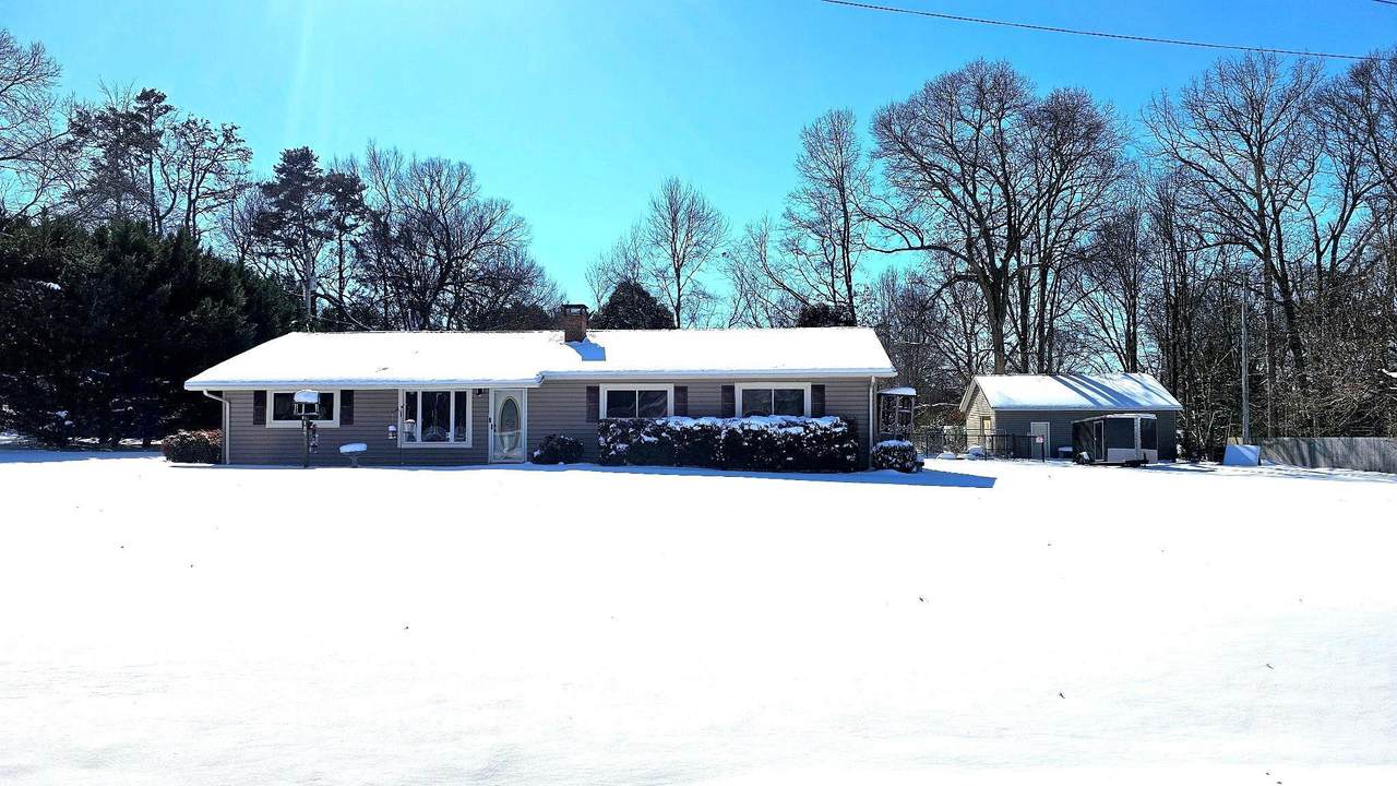 107 Oakgrove Street - Photo 1