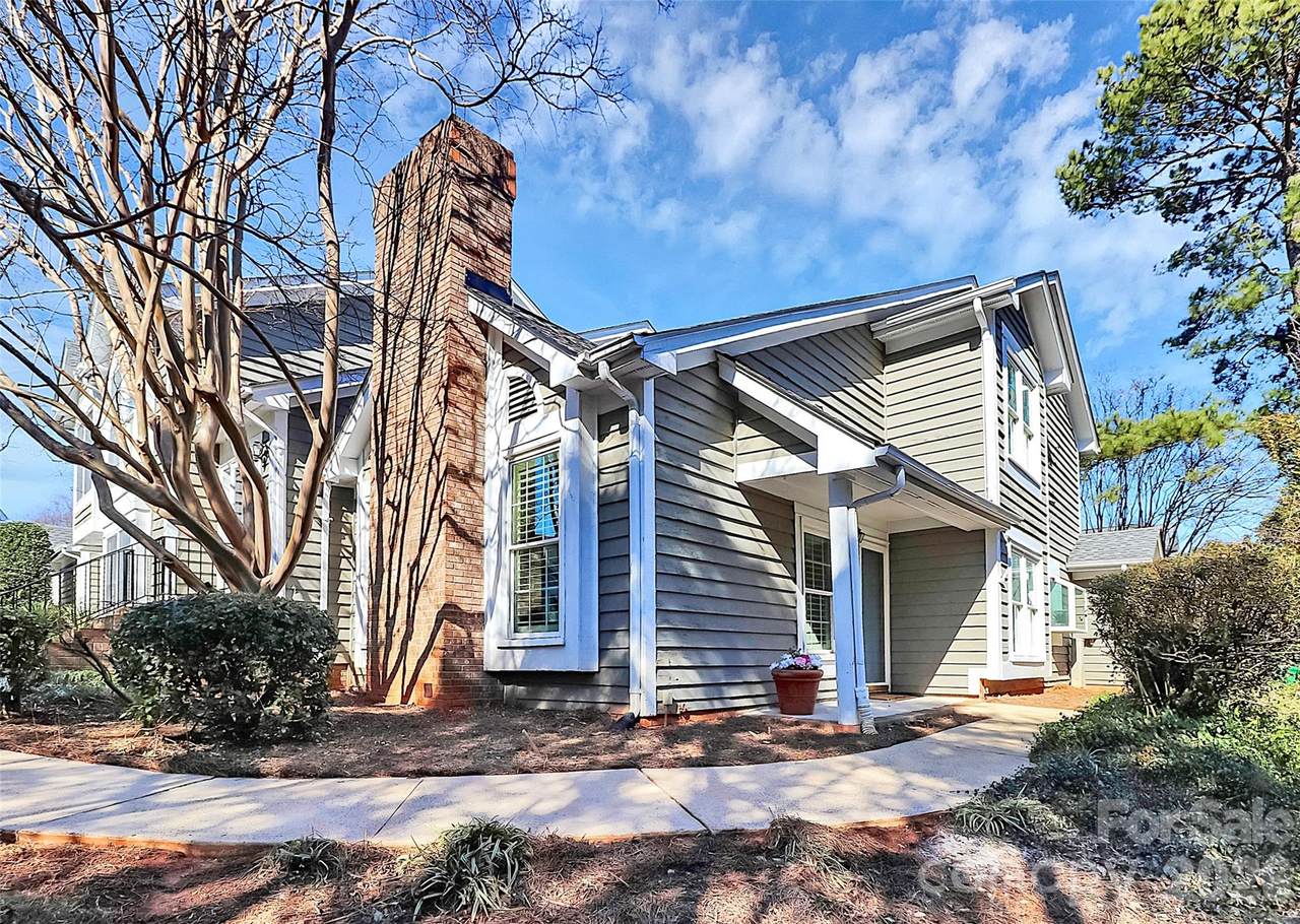 8233 Tradd Court - Photo 1