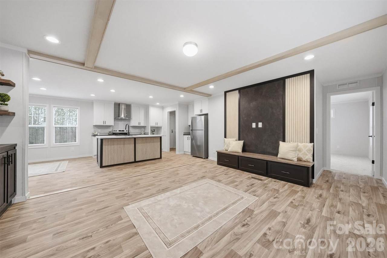 4184 Maple Trail - Photo 1
