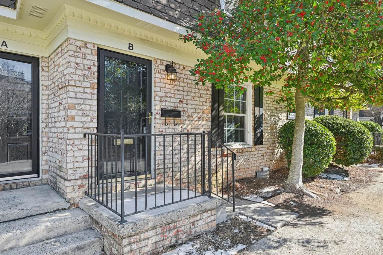 2231 Rexford Road - Photo 1