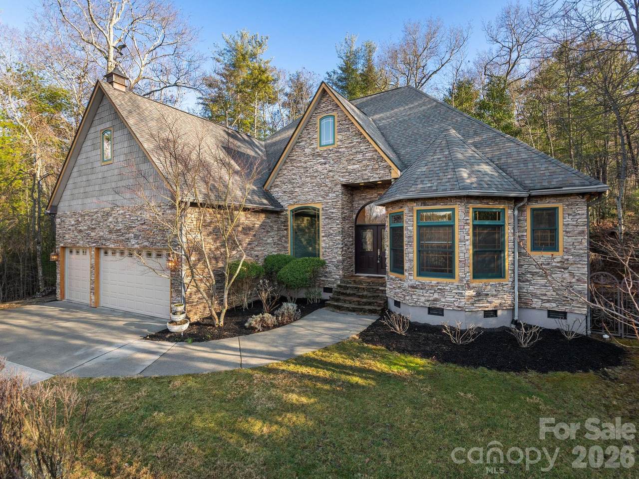 86 Oak Hollow Drive - Photo 1