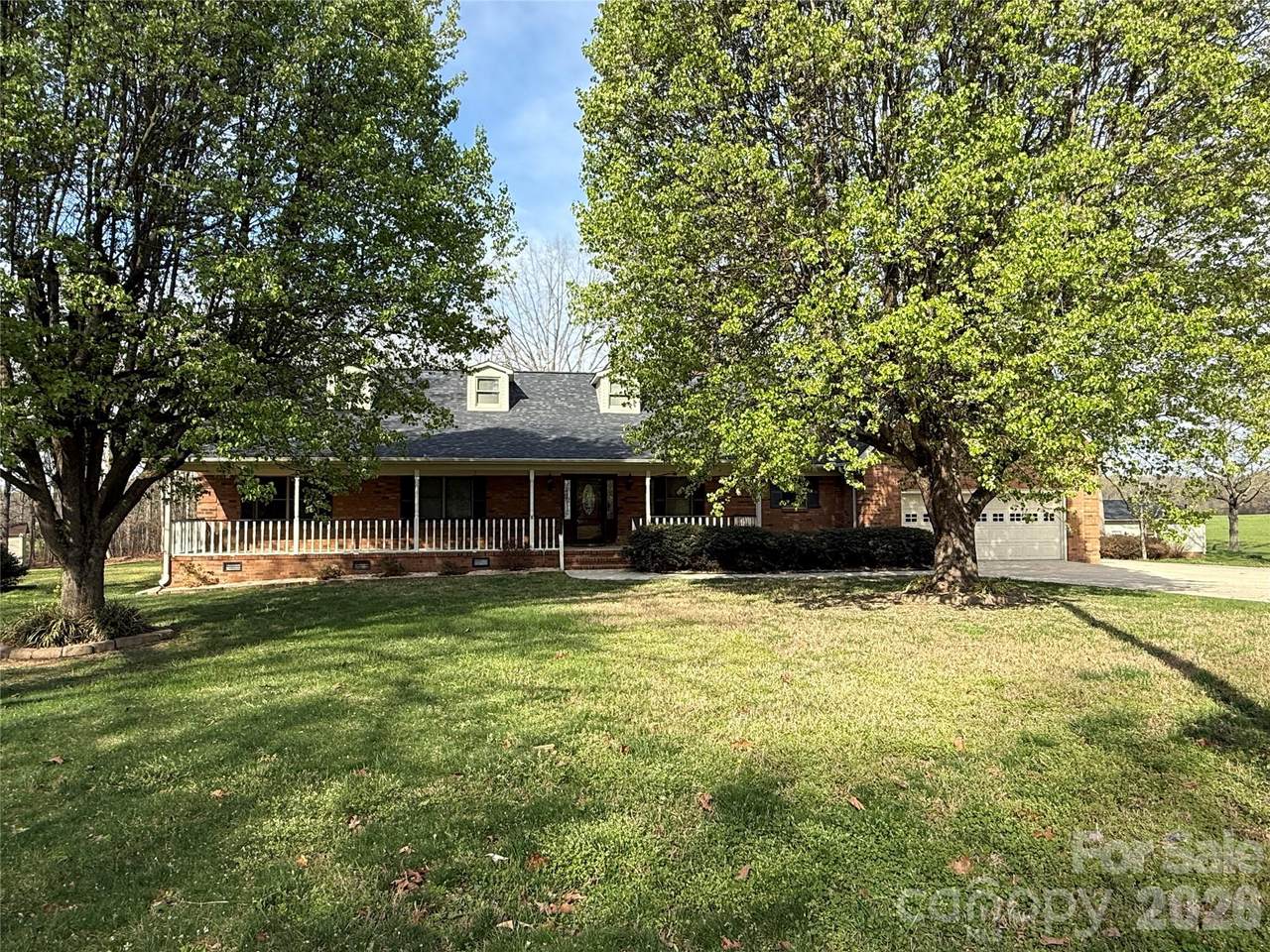 175 Briarfield Drive - Photo 1