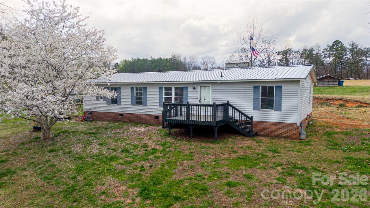 6611 Prysock Avenue - Photo 1