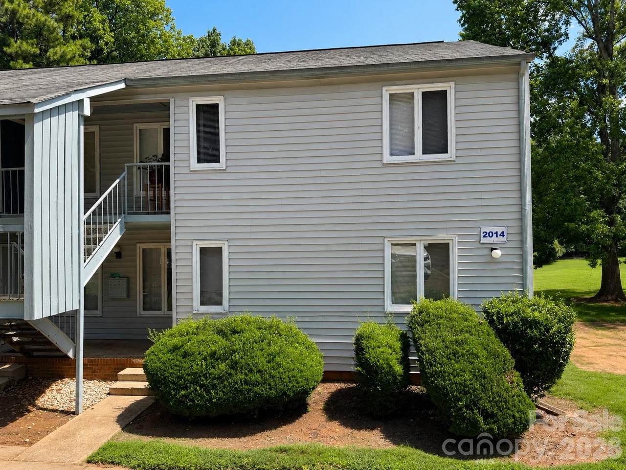 2014 Countrymens Court - Photo 1