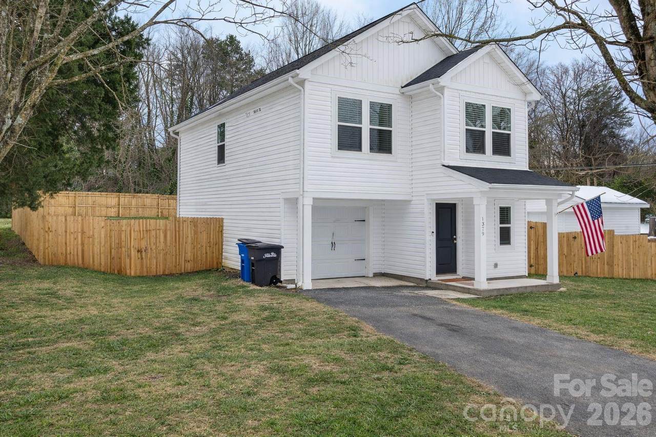 1379 Melviney Street - Photo 1