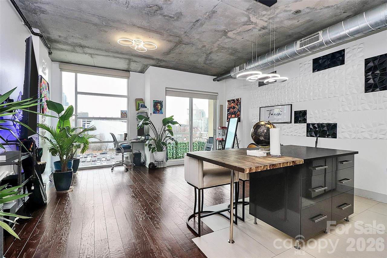 505 6th Street - Photo 1