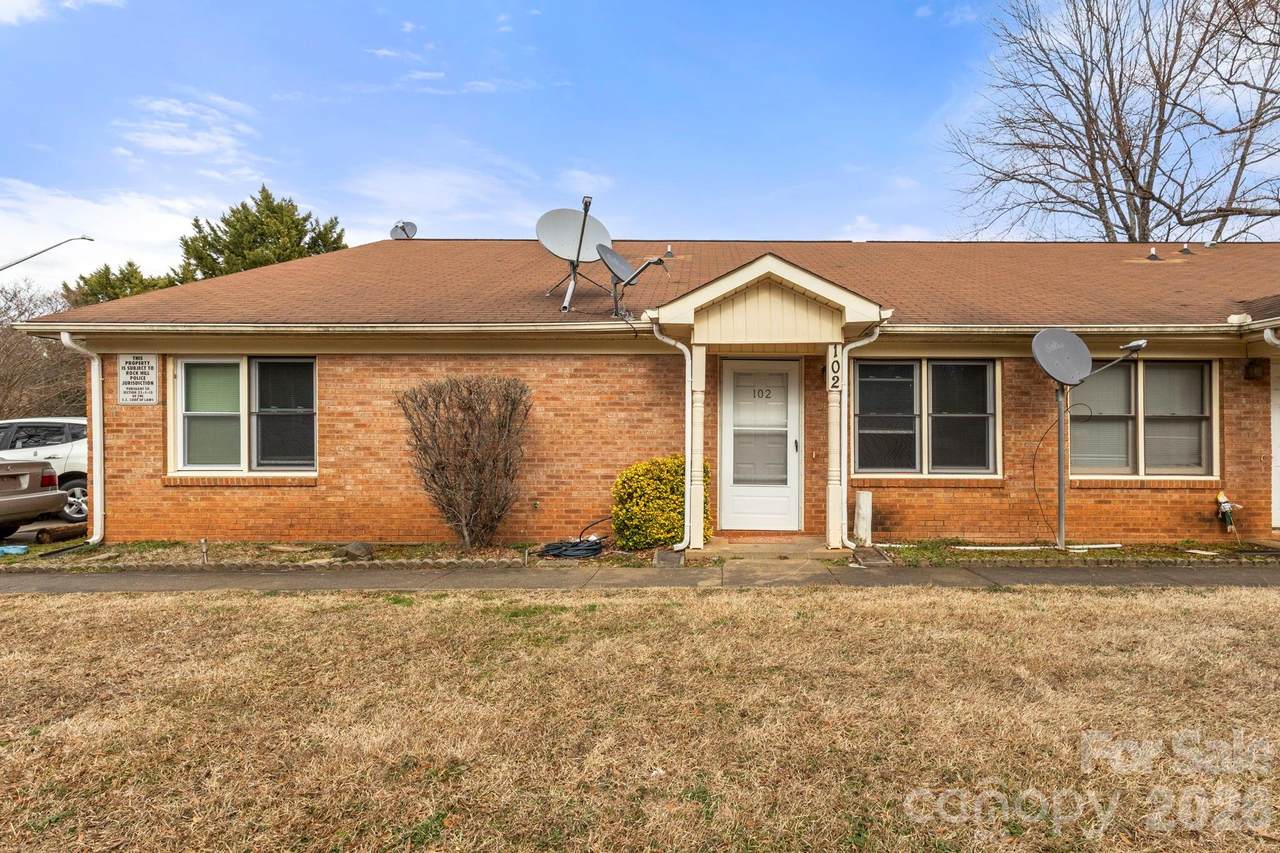 1100 Chandler Drive - Photo 1