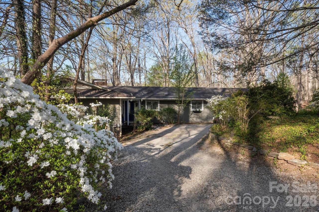 277 Fairlane Road - Photo 1