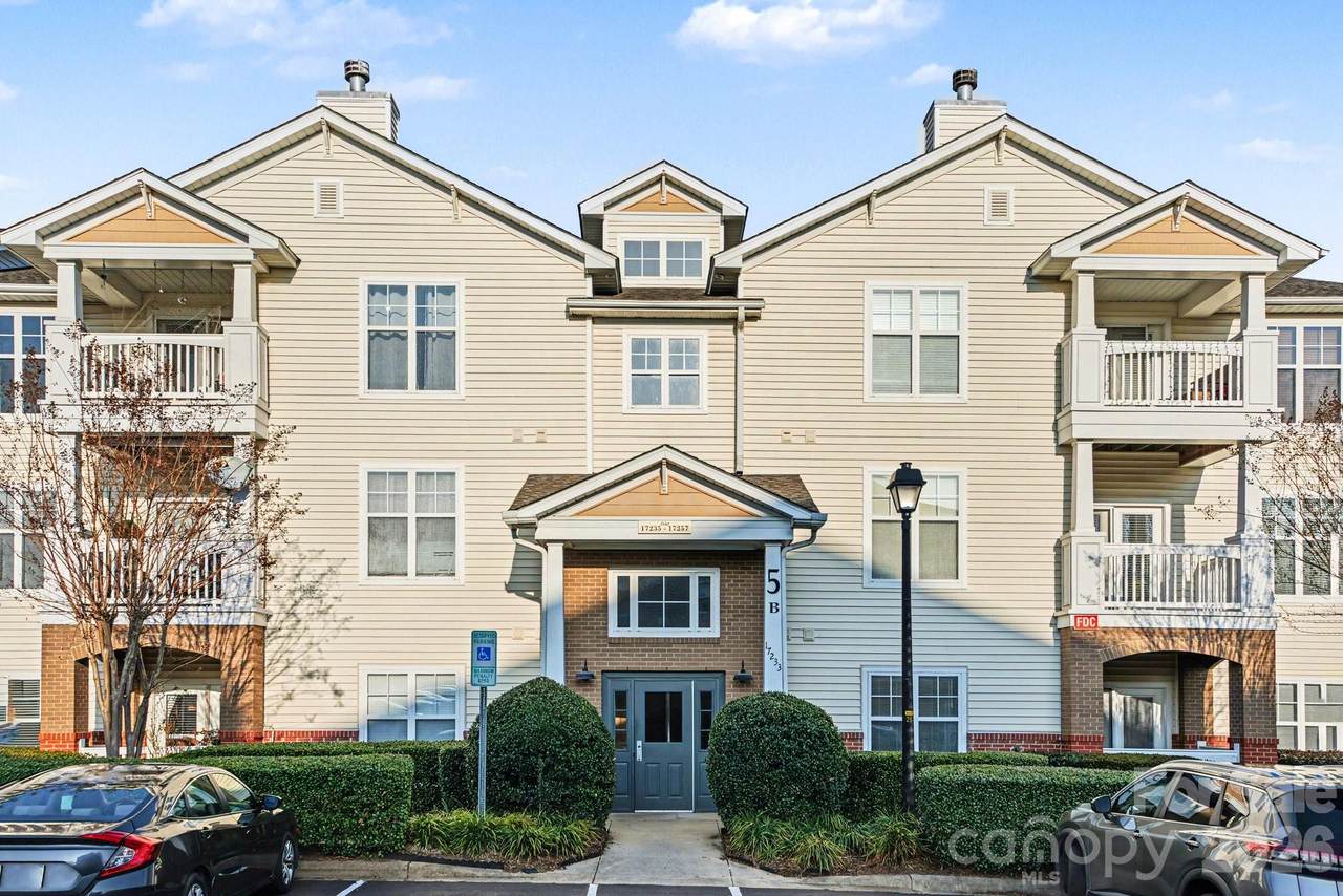 17257 Doe Valley Court - Photo 1