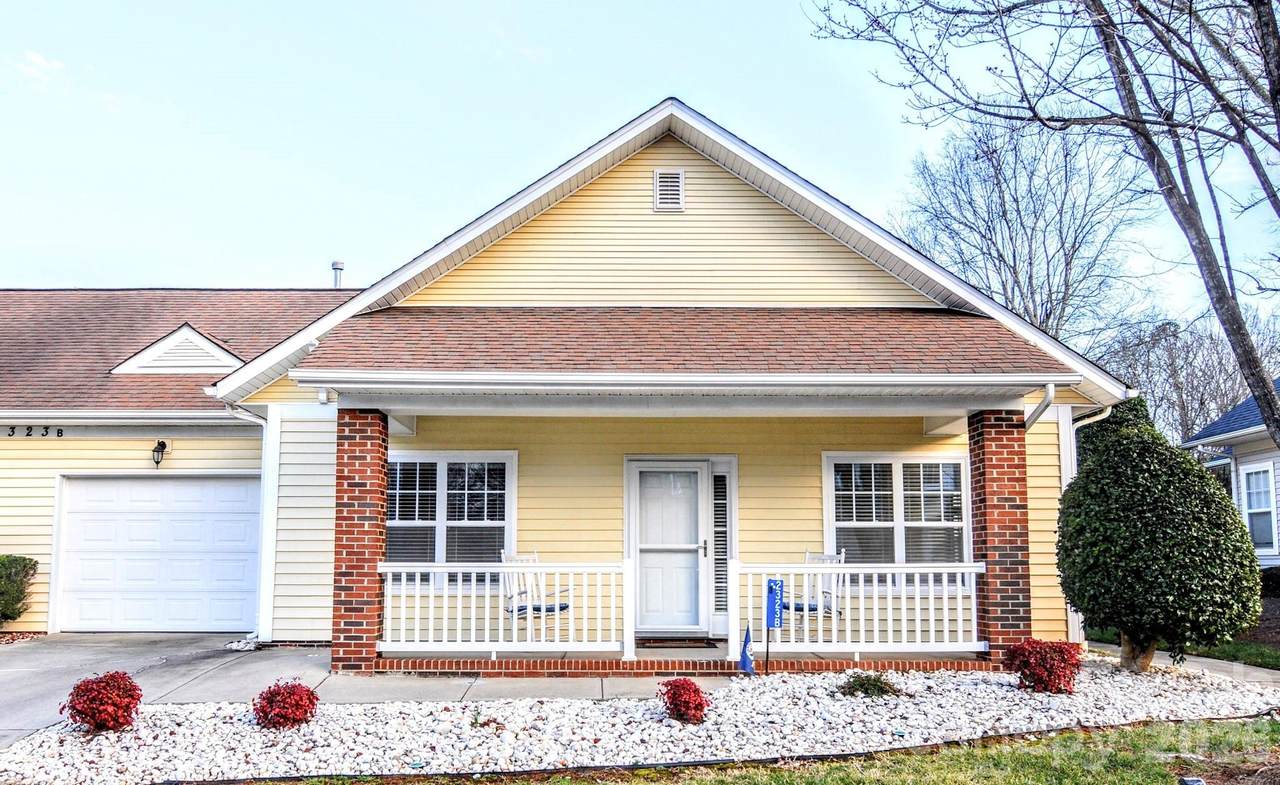 2323 Granville Place - Photo 1