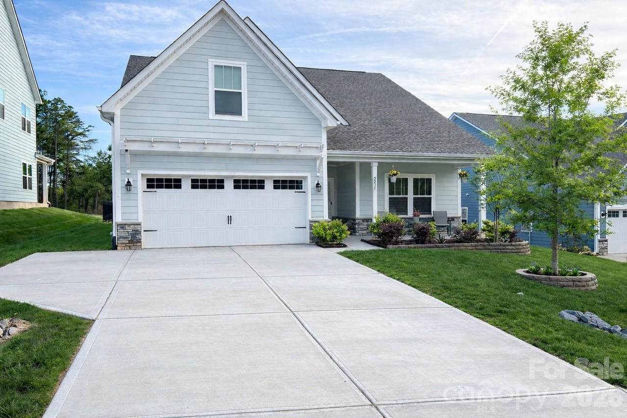 5235 Admirals Landing - Photo 1
