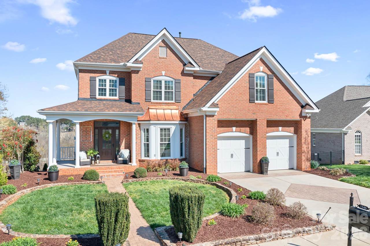 1546 Valhalla Drive - Photo 1