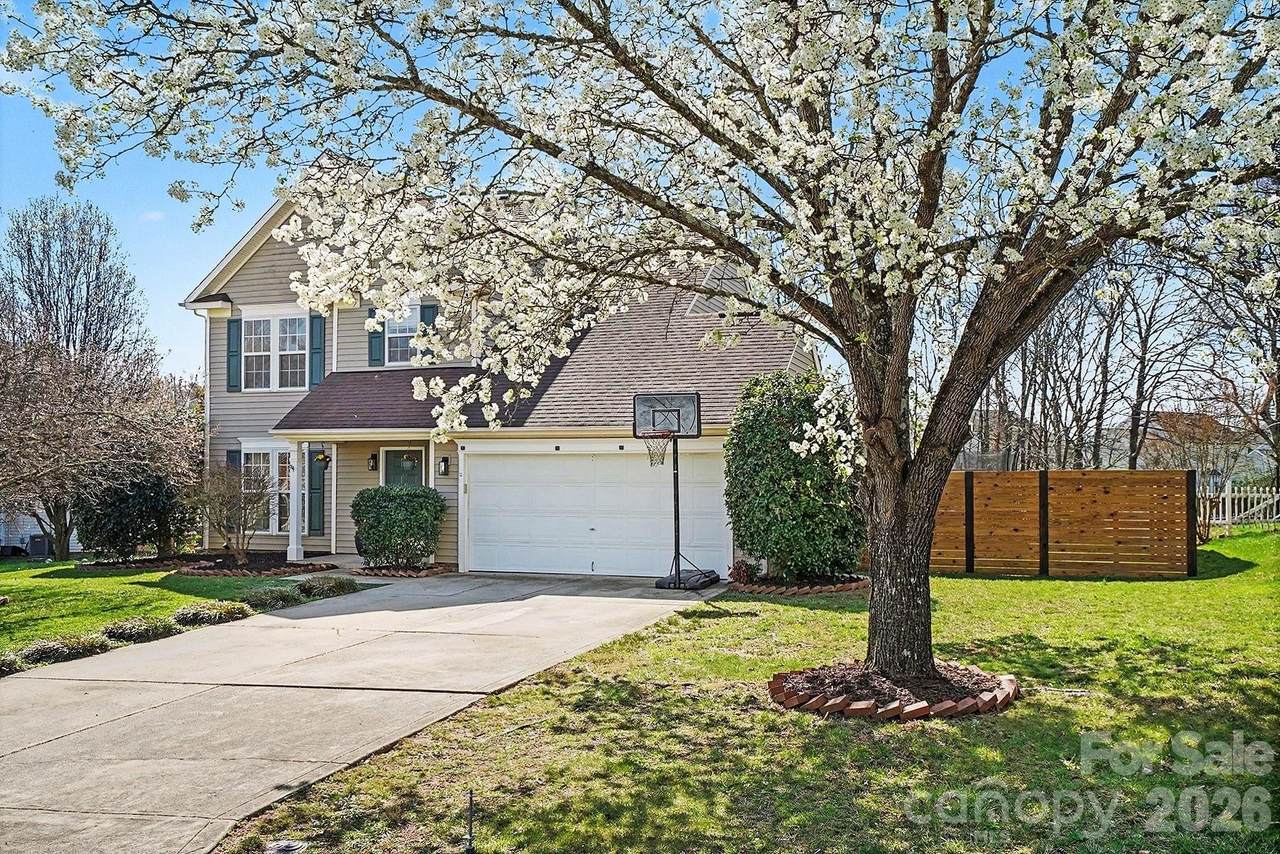 2503 Kings Farm Way - Photo 1
