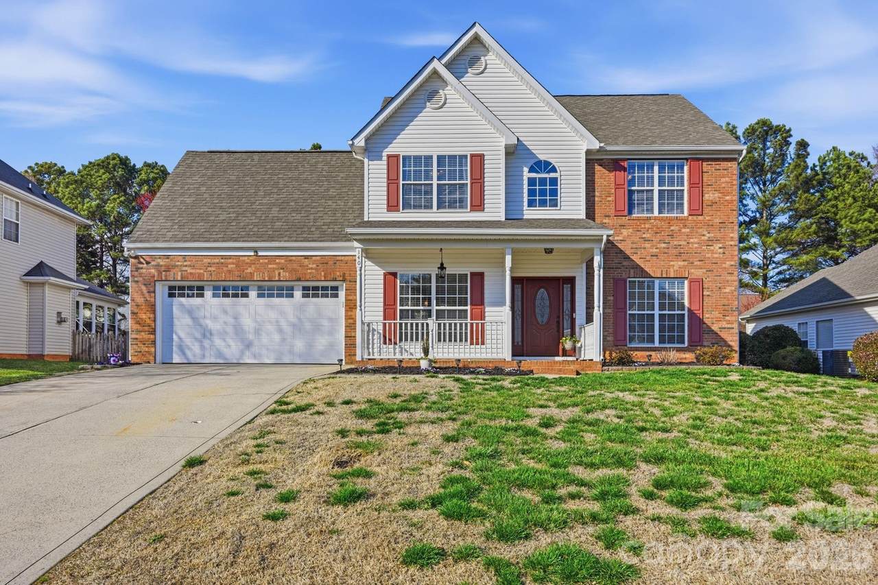 140 Samdusky Lane - Photo 1