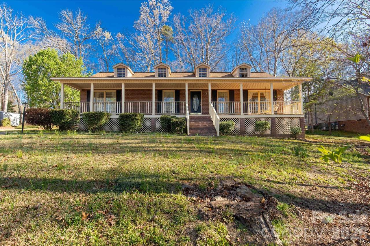 1848 Sardis Drive - Photo 1