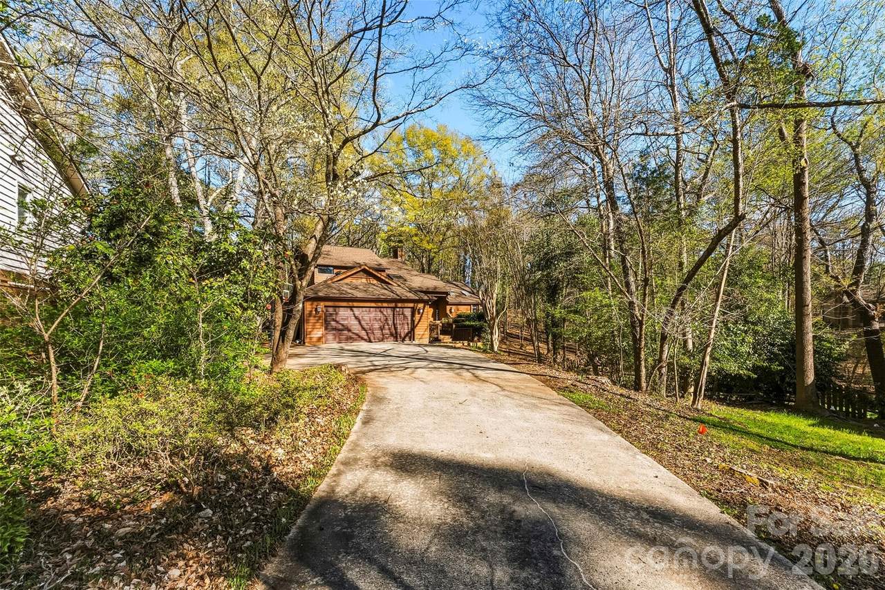 10 Thornwood Court - Photo 1