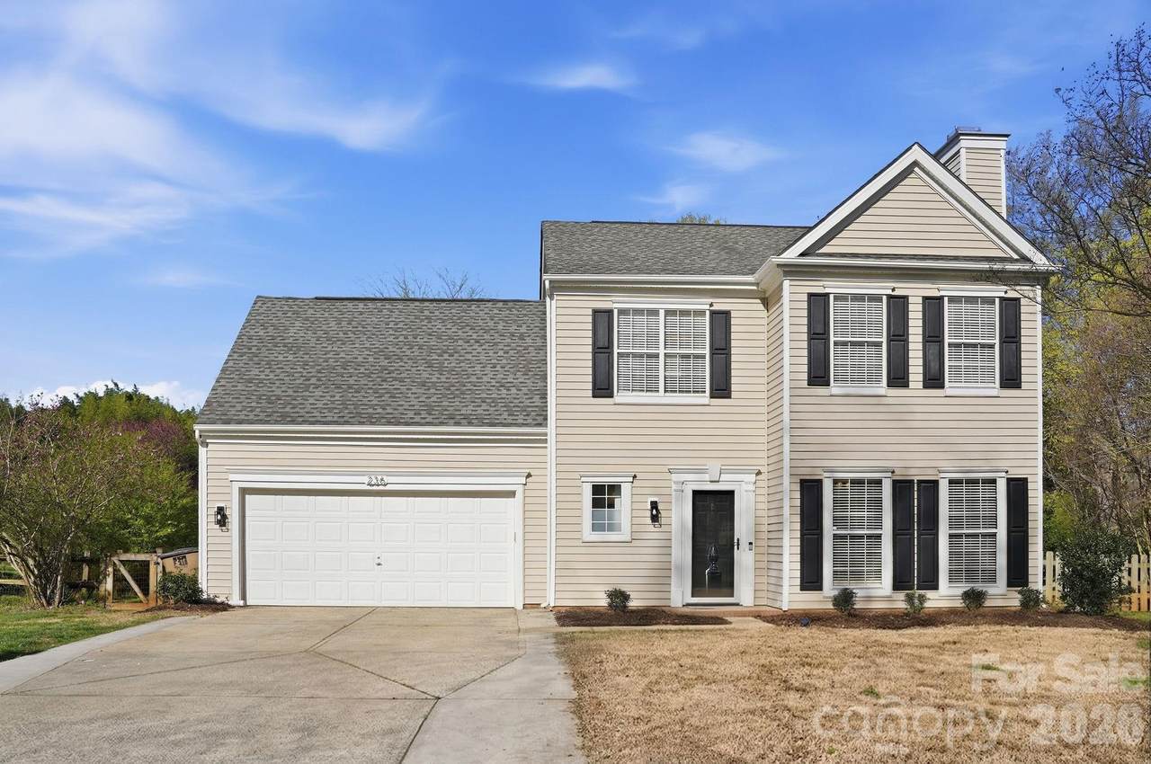 236 Aylesbury Lane - Photo 1
