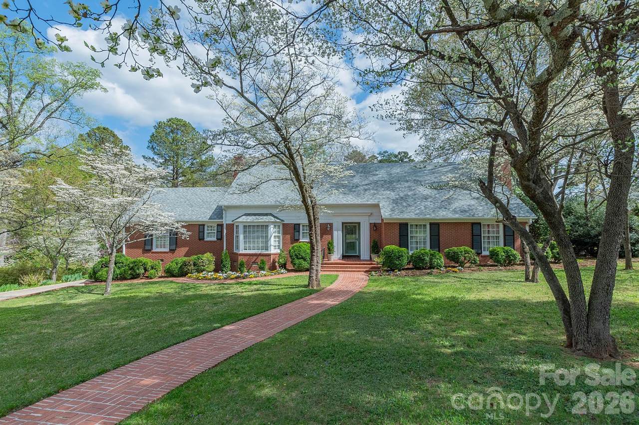 403 Weaver Drive - Photo 1