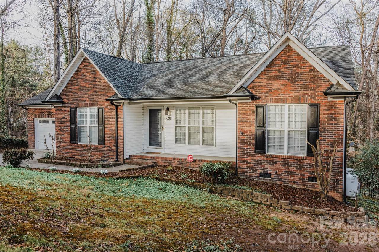 632 Todd Drive - Photo 1