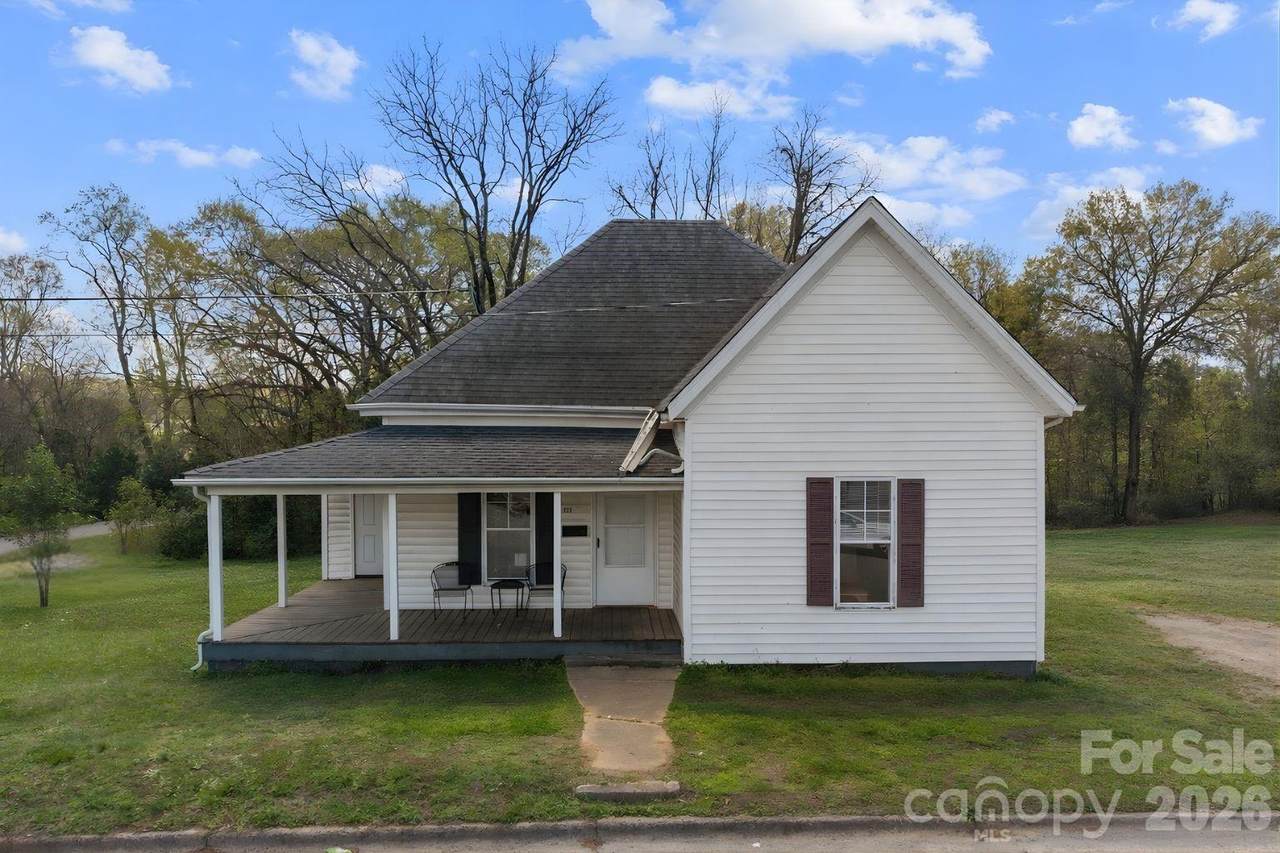 128 Pine Street - Photo 1