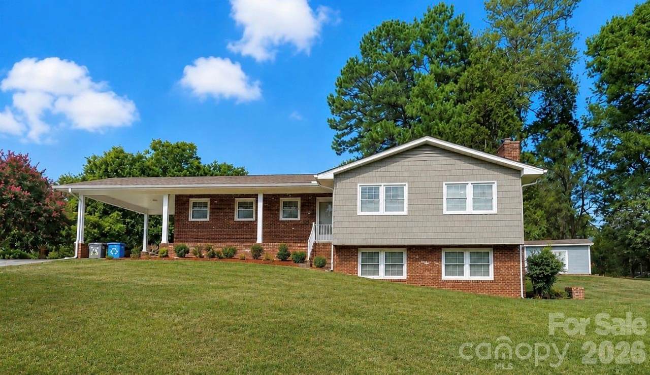 150 Magnolia Circle - Photo 1