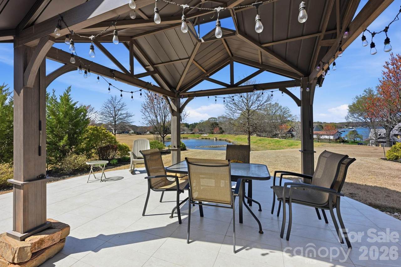 108 Heron Cove Loop - Photo 1