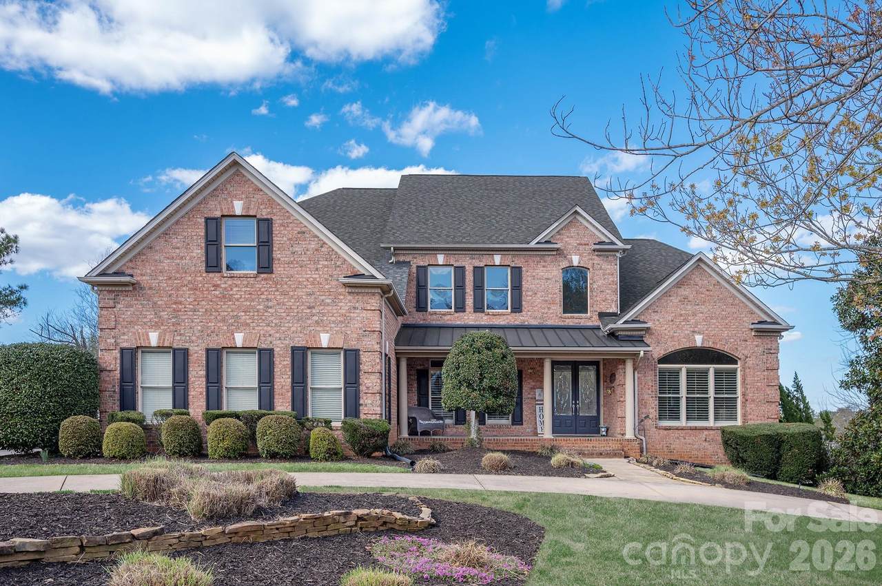 1048 Spyglass Lane - Photo 1