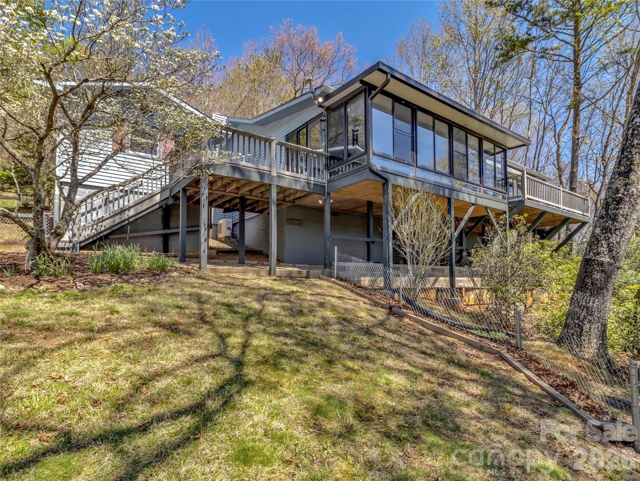 177 Laurel Lane - Photo 1