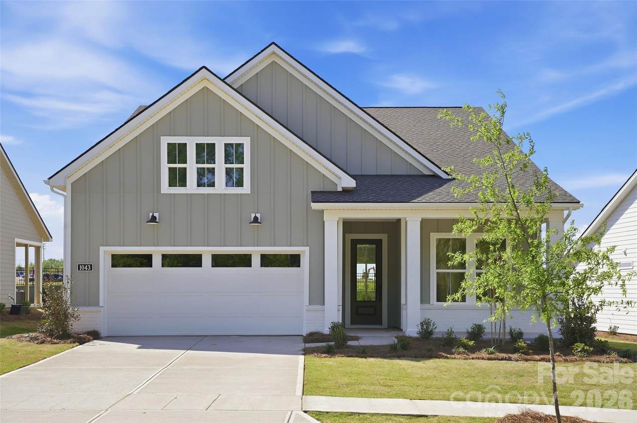 1043 Pinecone Avenue - Photo 1