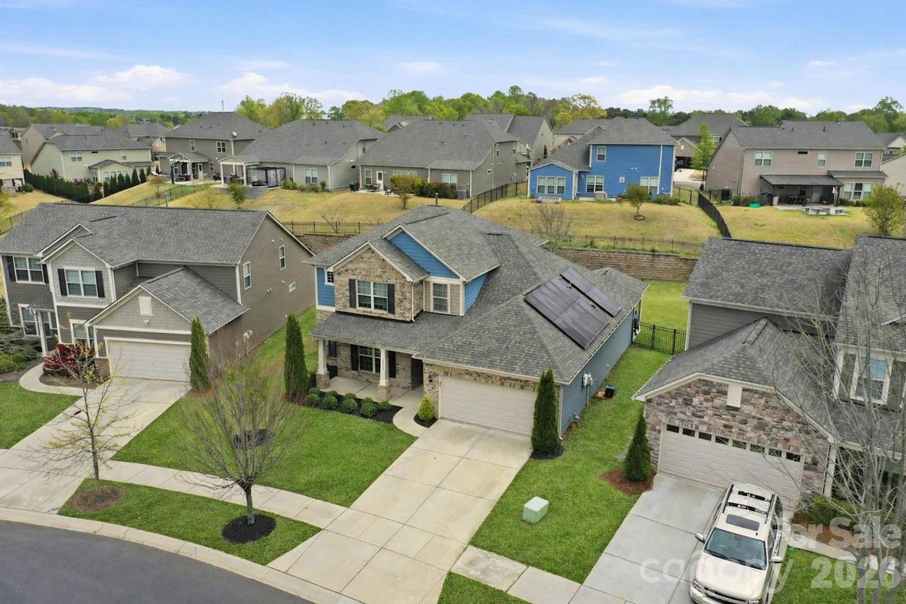 10511 Honeyfur Court - Photo 1