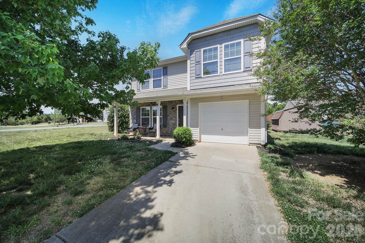 201 Buckboard Lane - Photo 1