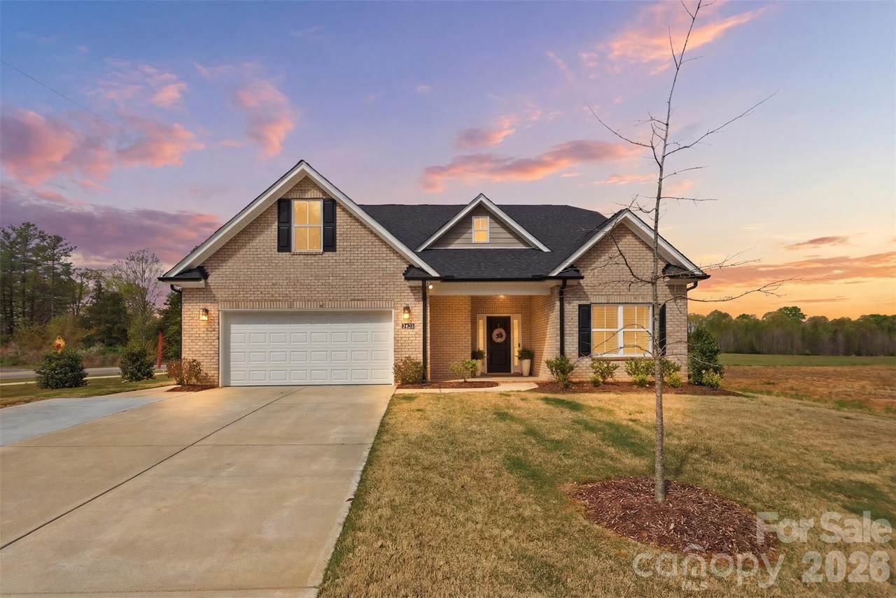 1005 Piper Meadows Drive - Photo 1