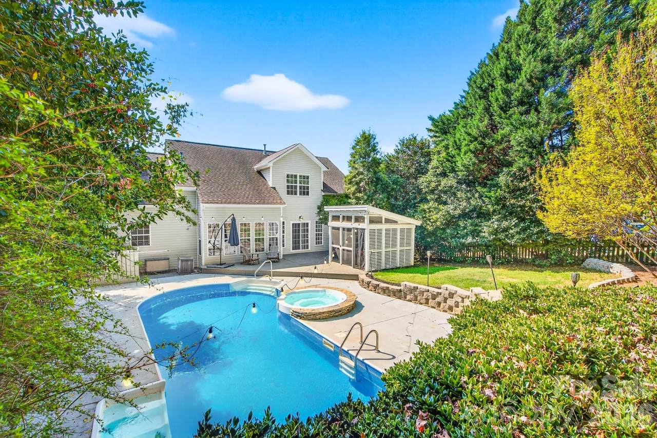 9101 Pitcairn Drive - Photo 1