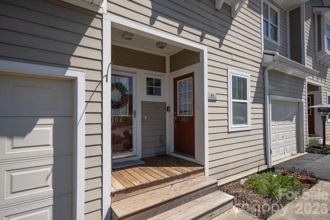 94 Foxden Drive - Photo 1