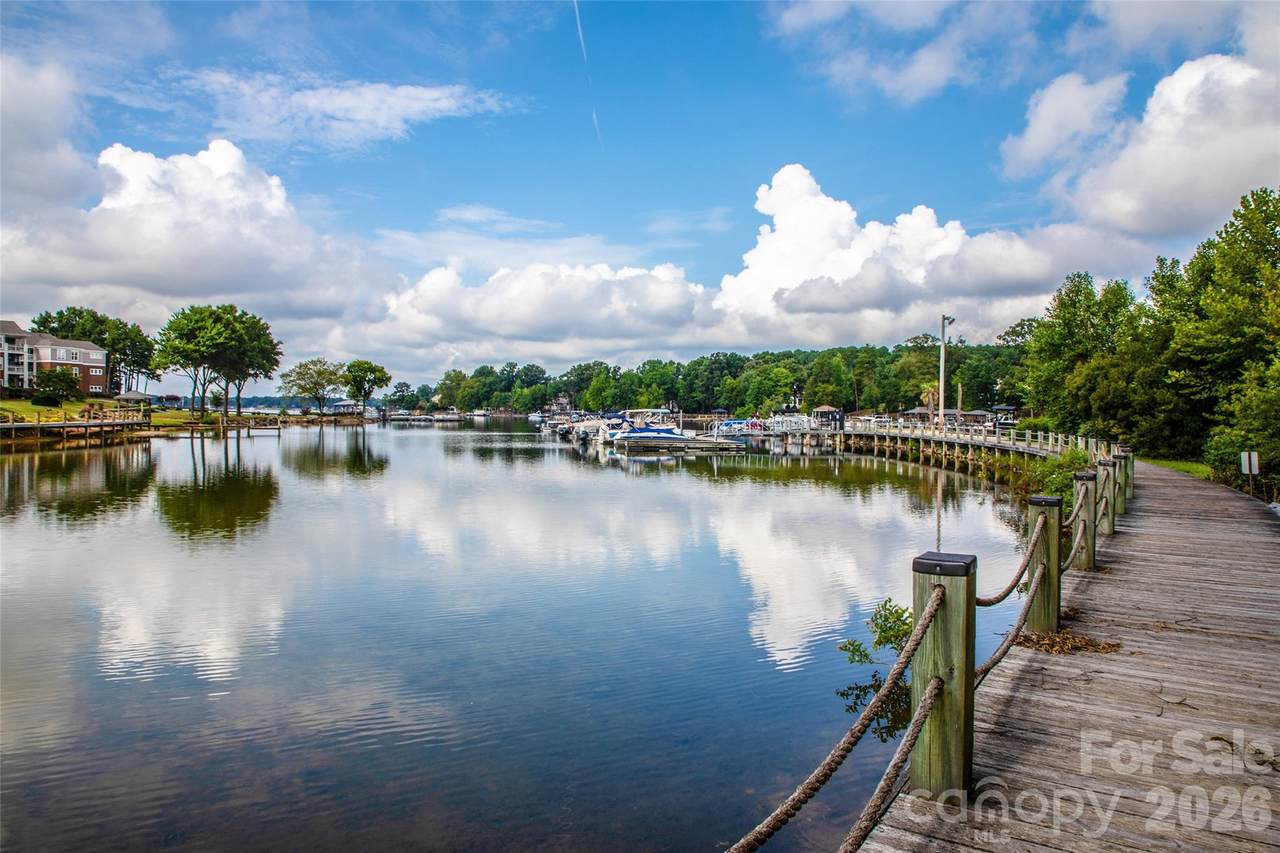 18633 Harborside Drive - Photo 1